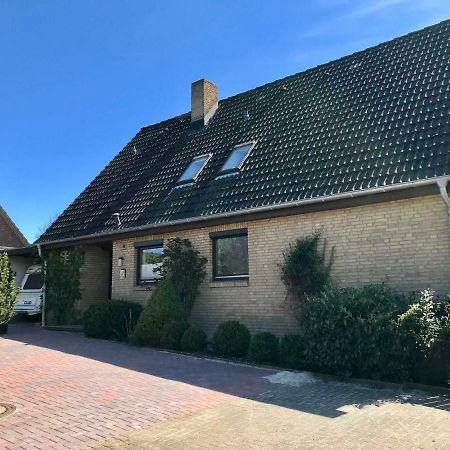 Mal Steinbock _ Ferienwohnung Anni Malente Exterior foto