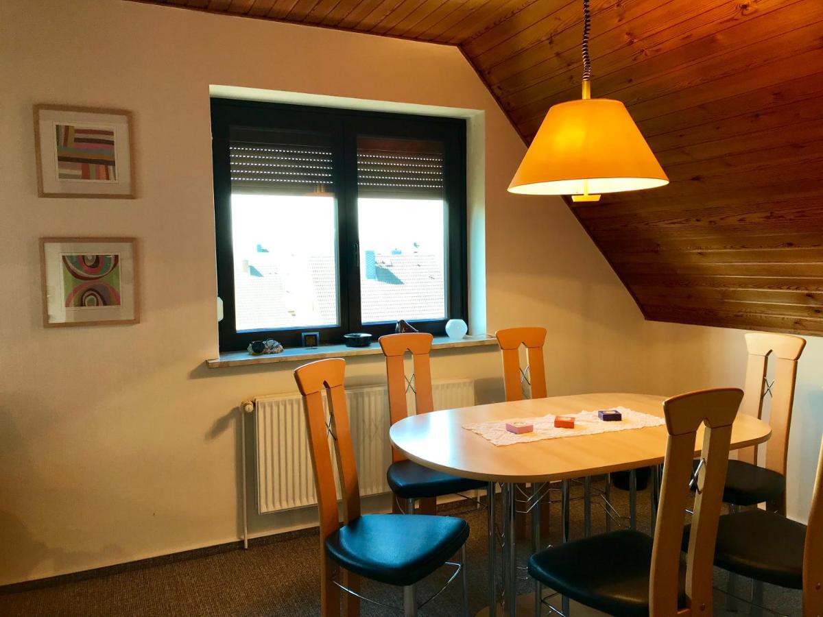 Mal Steinbock _ Ferienwohnung Anni Malente Exterior foto